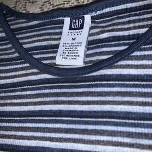 Gap striped Tee